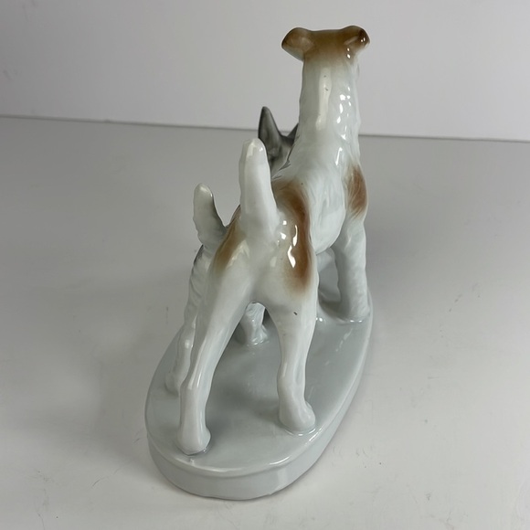 Fine Porcelain ScottishTerrier’s Figurine - Picture 5 of 14
